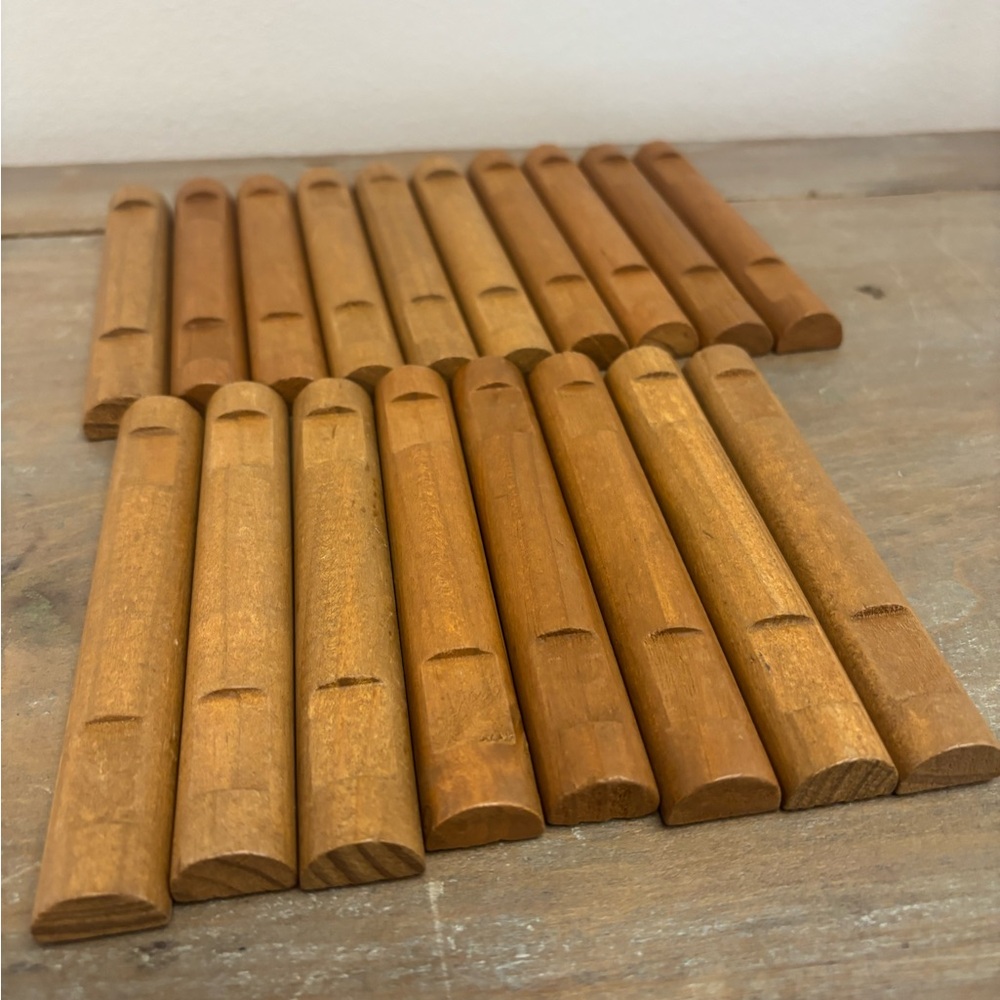 Lincoln Log 4.5 inch half round flat pieces, replacement parts, 18 pieces